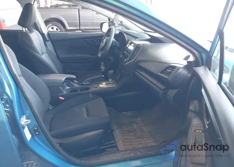 2018 Subaru Impreza 2.0I Premium z USA, uszkodzony, nr VIN 4S3GKAB62J3611731